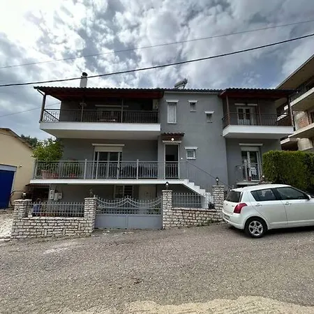 Villa Το Σπίτι Της Άρτεμης à Nafpaktos Extérieur photo
